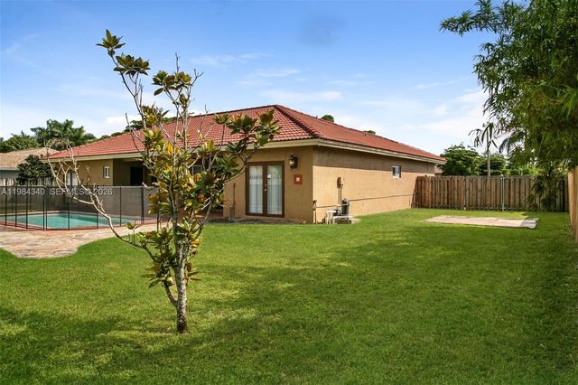 13233 SW 203 St, Miami, FL 33177