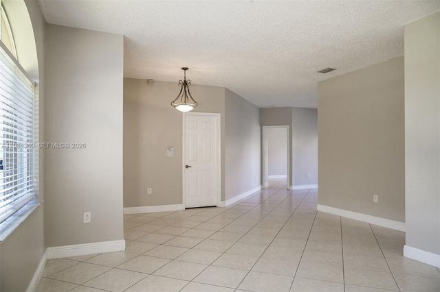 13233 SW 203 St, Miami, FL 33177