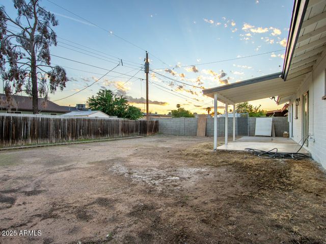 925 E 7TH Drive, Mesa, AZ 85204