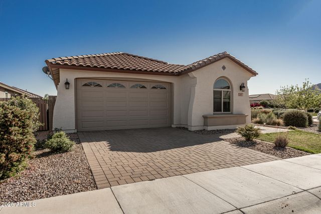 2885 W LYMAN Drive, Queen Creek, AZ 85144