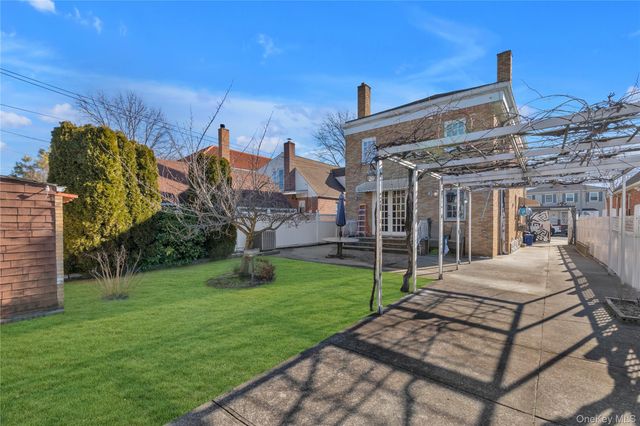 145-85 9th Avenue, Whitestone, NY 11357