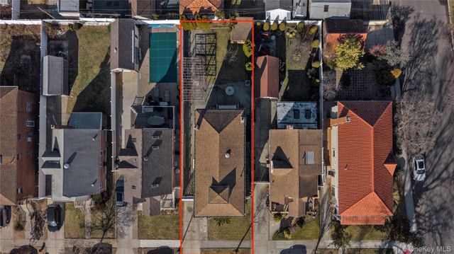 145-85 9th Avenue, Whitestone, NY 11357