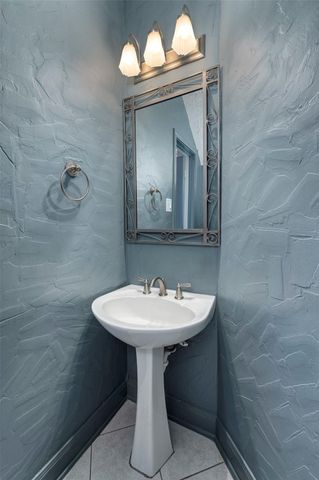 9114 Brahms Lane, Houston, TX 77040