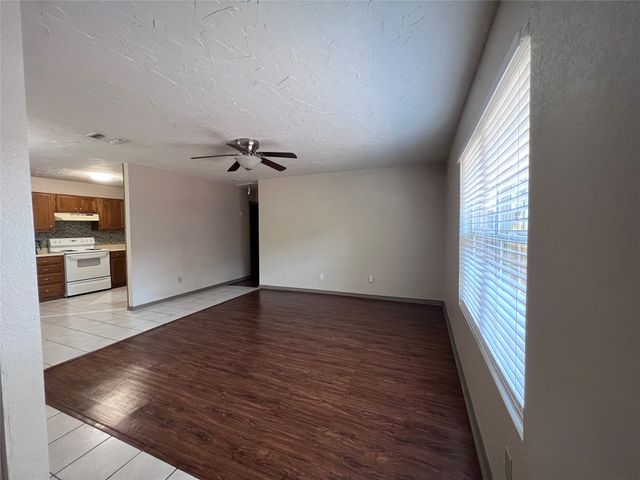 11912 Metmora Court, Fort Worth, TX 76008