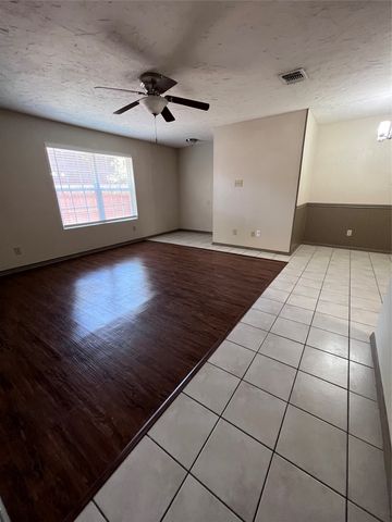 11912 Metmora Court, Fort Worth, TX 76008