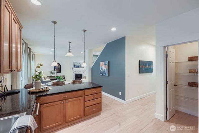 20402 124th Avenue NE, Bothell, WA 98011