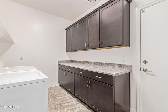 32187 N ROYCE Road, San Tan Valley, AZ 85144