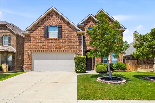 921 Viburnum Drive, Fort Worth, TX 76131