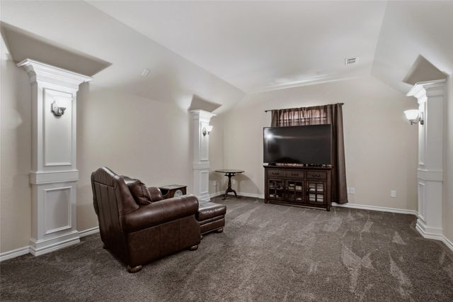 921 Viburnum Drive, Fort Worth, TX 76131