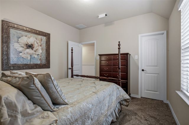 921 Viburnum Drive, Fort Worth, TX 76131