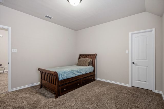 921 Viburnum Drive, Fort Worth, TX 76131