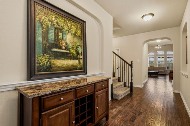 921 Viburnum Drive, Fort Worth, TX 76131