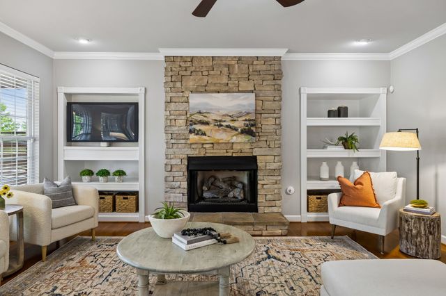 3053 Oxford Glen Dr, Franklin, TN 37067