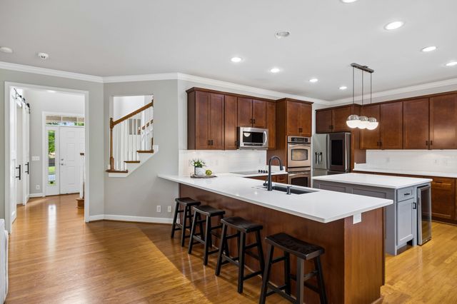 3053 Oxford Glen Dr, Franklin, TN 37067