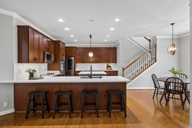3053 Oxford Glen Dr, Franklin, TN 37067