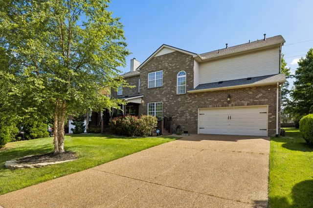 3053 Oxford Glen Dr, Franklin, TN 37067