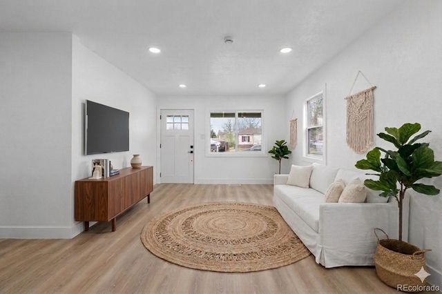 8880 Hoyt Drive, Thornton, CO 80229