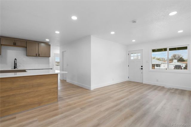 8880 Hoyt Drive, Thornton, CO 80229