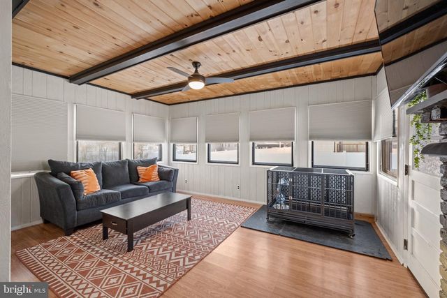 53 JOBS LN, Williamstown, NJ 08094