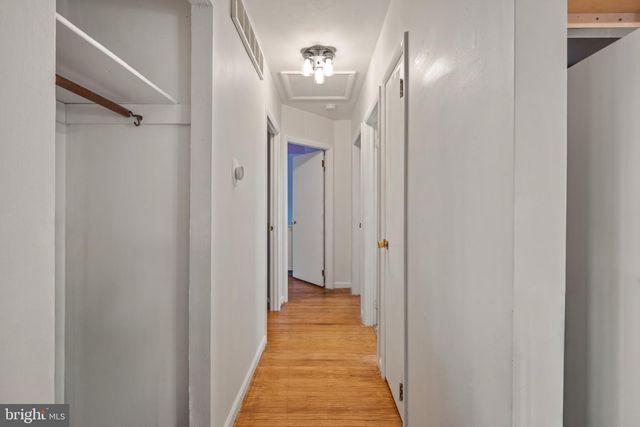 53 JOBS LN, Williamstown, NJ 08094