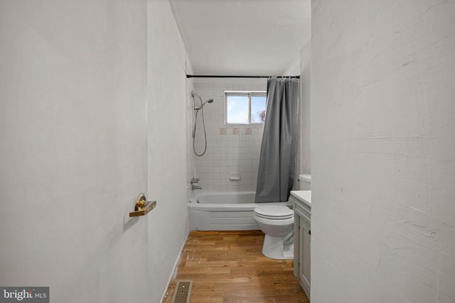 53 JOBS LN, Williamstown, NJ 08094