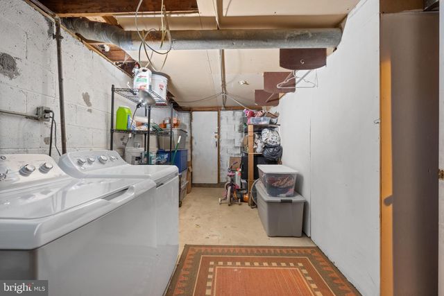 53 JOBS LN, Williamstown, NJ 08094