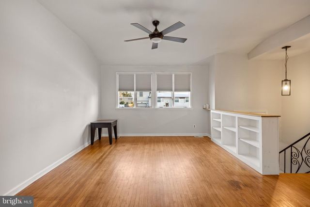 53 JOBS LN, Williamstown, NJ 08094