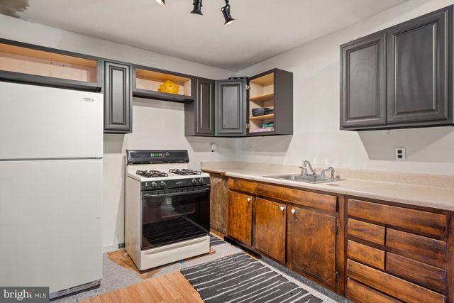 53 JOBS LN, Williamstown, NJ 08094