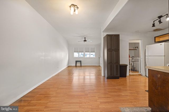 53 JOBS LN, Williamstown, NJ 08094