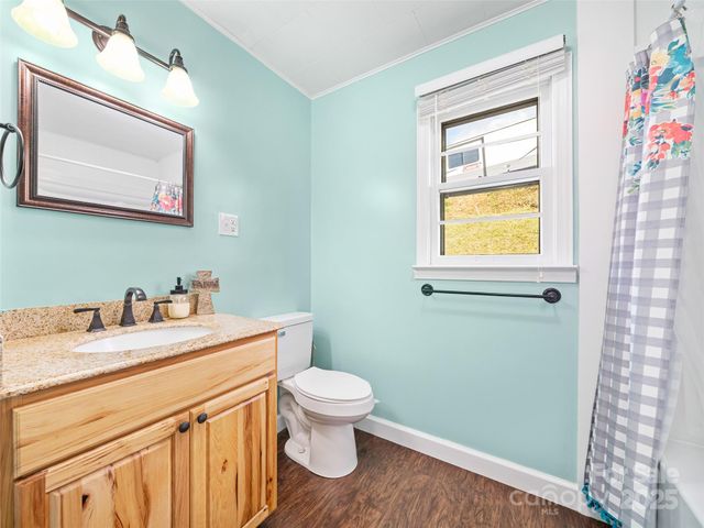 287 Newdale Church Road, Burnsville, NC 28714