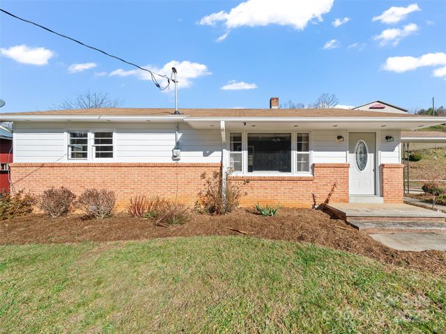 287 Newdale Church Road, Burnsville, NC 28714