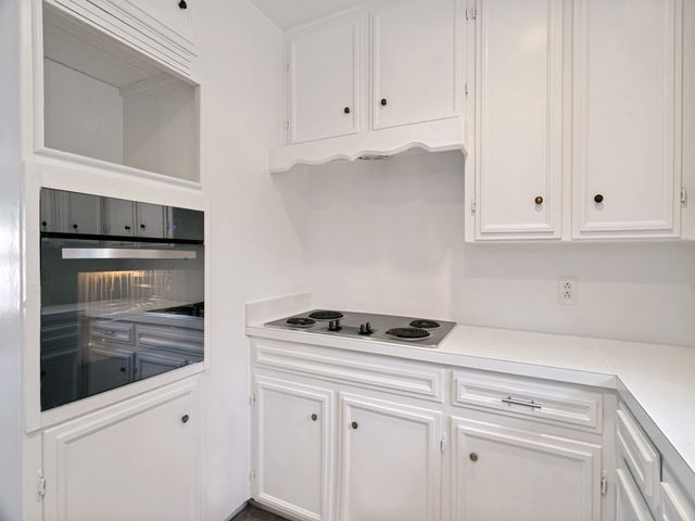 612 Forest Lane, Hurst, TX 76053