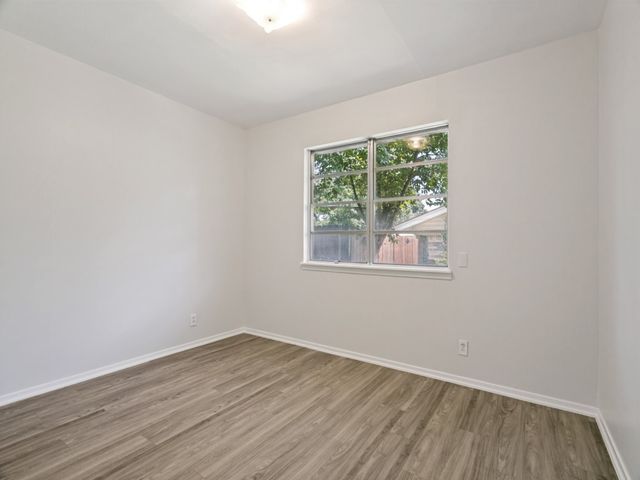 612 Forest Lane, Hurst, TX 76053