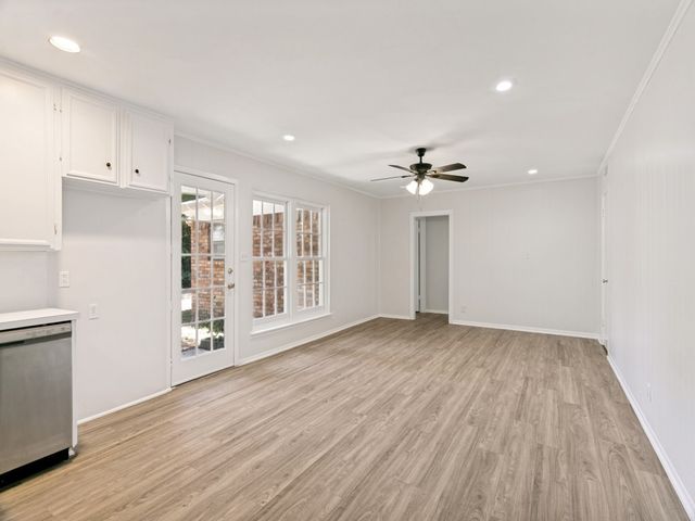 612 Forest Lane, Hurst, TX 76053