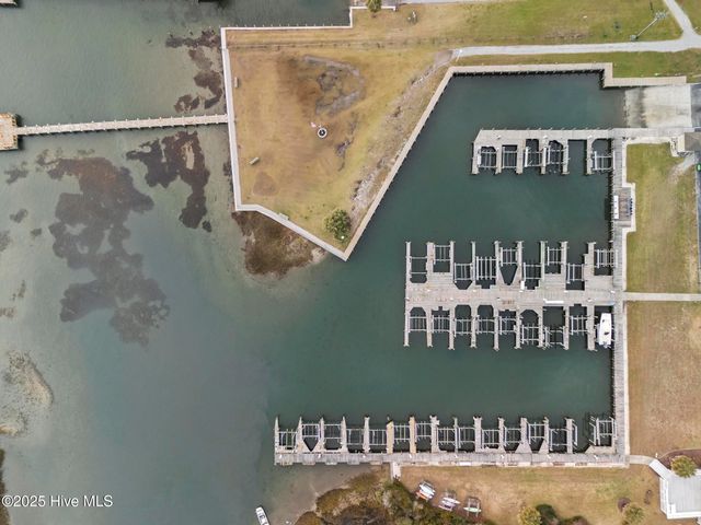 650 Cedar Point Boulevard B35, Cedar Point, NC 28584