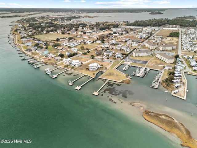 650 Cedar Point Boulevard B35, Cedar Point, NC 28584