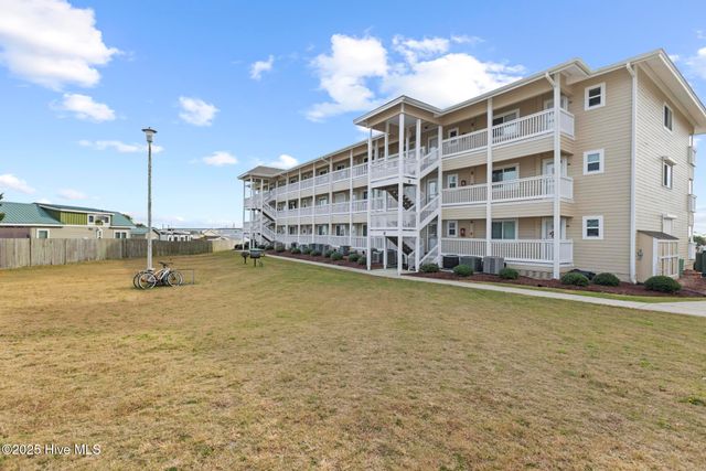 650 Cedar Point Boulevard B35, Cedar Point, NC 28584
