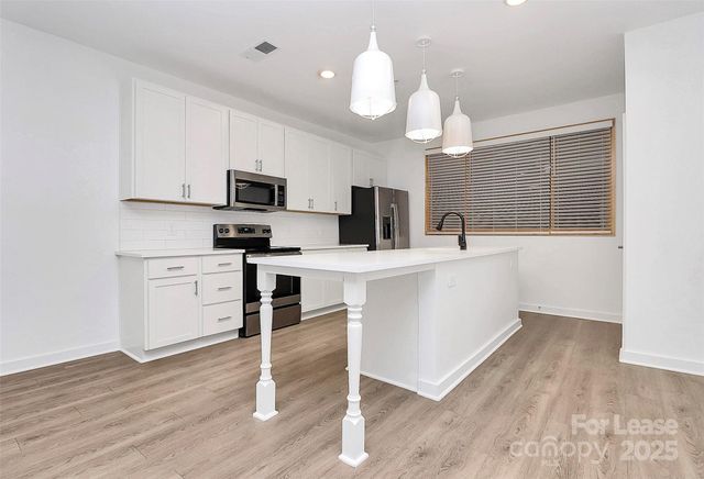 1115 Seigle Avenue 104, Charlotte, NC 28205