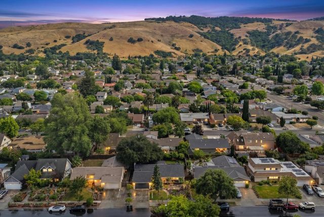 320 El Portal Way, San Jose, CA 95119