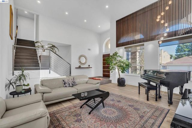 216 216 Elder Ct, San Ramon, CA 94582