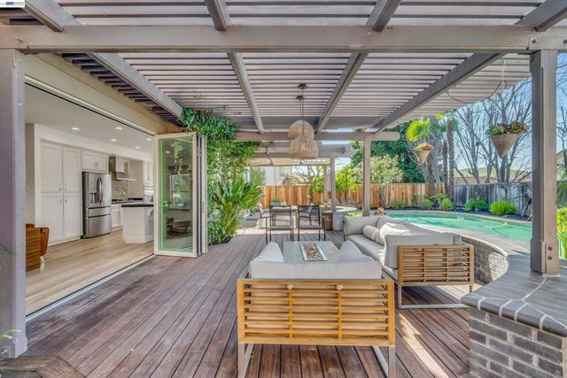 216 216 Elder Ct, San Ramon, CA 94582