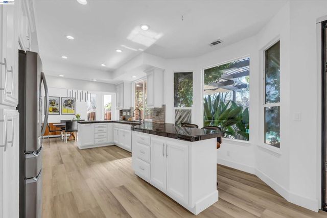 216 216 Elder Ct, San Ramon, CA 94582