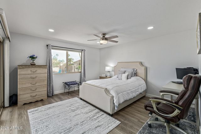 26241 S LAKEMONT Drive, Sun Lakes, AZ 85248