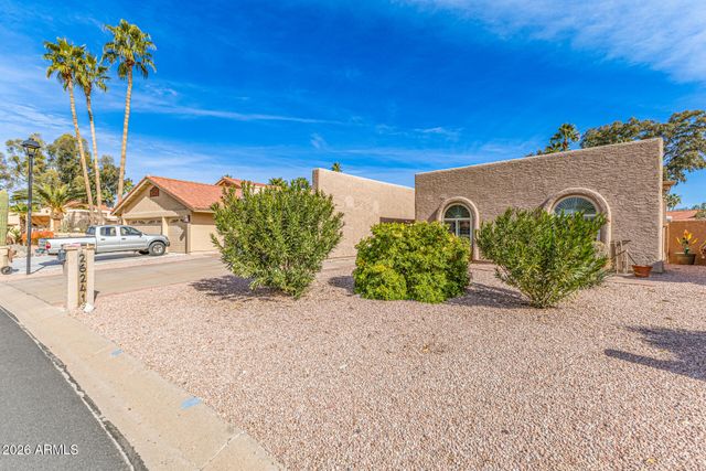 26241 S LAKEMONT Drive, Sun Lakes, AZ 85248