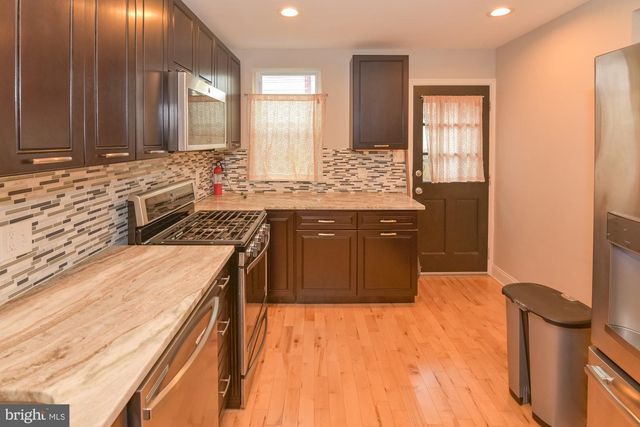 2231 GUILFORD AVE, Baltimore, MD 21218
