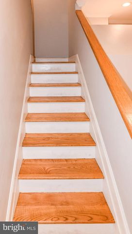 2231 GUILFORD AVE, Baltimore, MD 21218