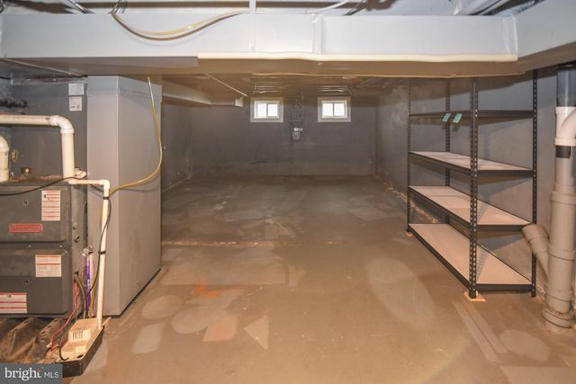 2231 GUILFORD AVE, Baltimore, MD 21218