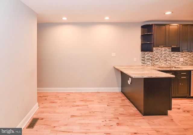 2231 GUILFORD AVE, Baltimore, MD 21218