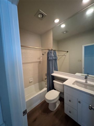 8502 Cima Oak LN A, Austin, TX 78759