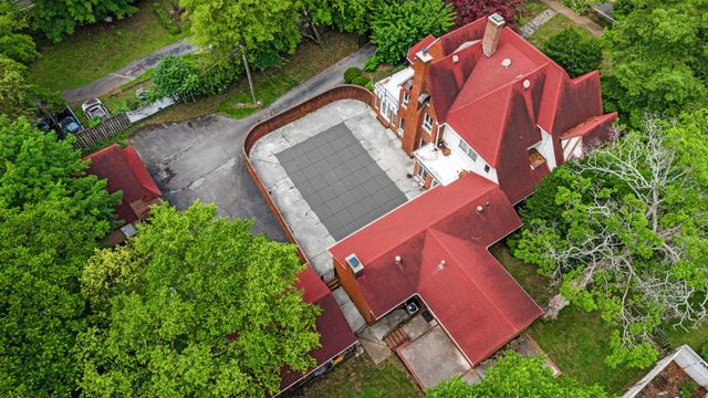 1560 N Ocoee Street, Cleveland, TN 37311
